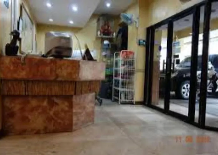 Hotel Vaccinated Staff - Oyo 672 Capitol Tourist 2*