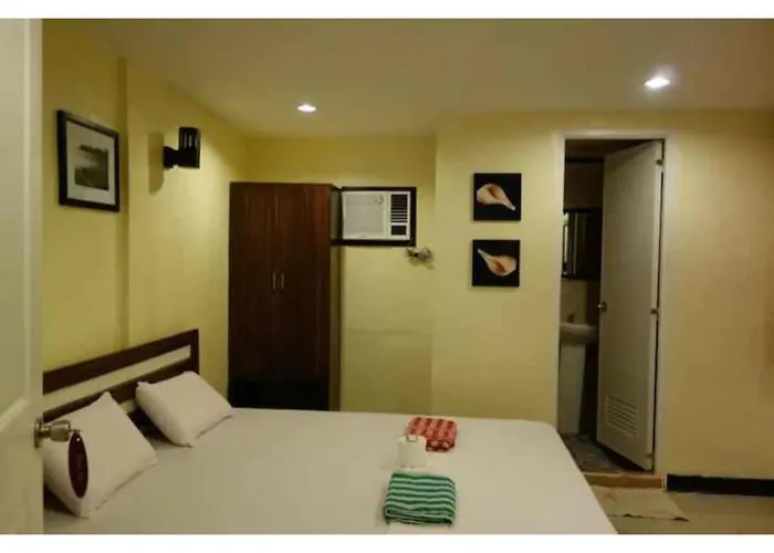 Hotel Vaccinated Staff - Oyo 672 Capitol Tourist Cebu